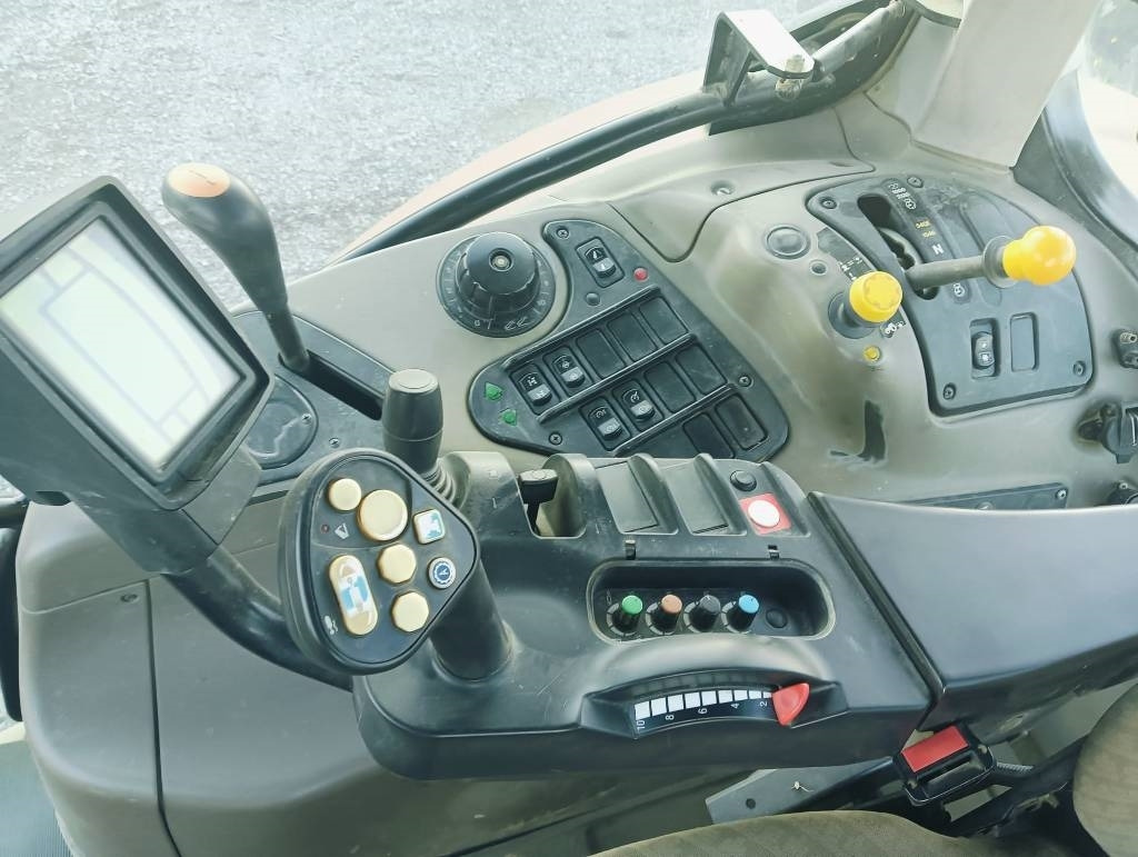 Tractor Case IH Maxxum 140: foto 11
