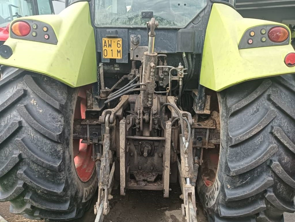 Tractor Claas Arion 420: foto 13