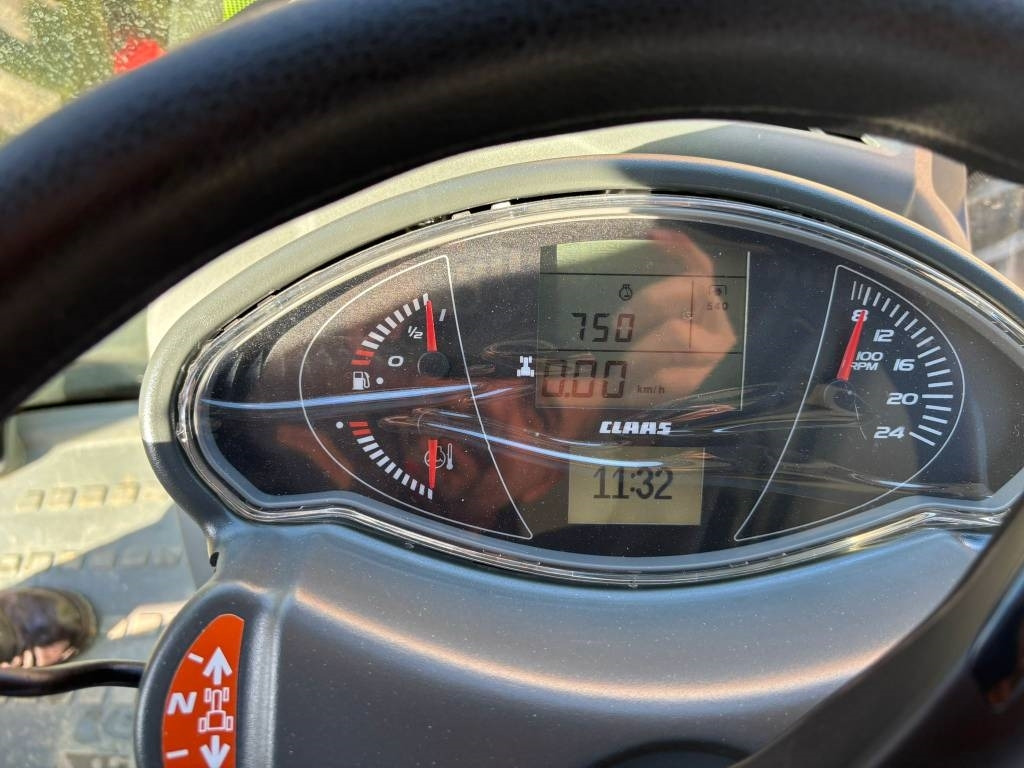 Claas Arion 450 - Tractor: foto 5 Claas Arion 450 - Tractor: foto 5
