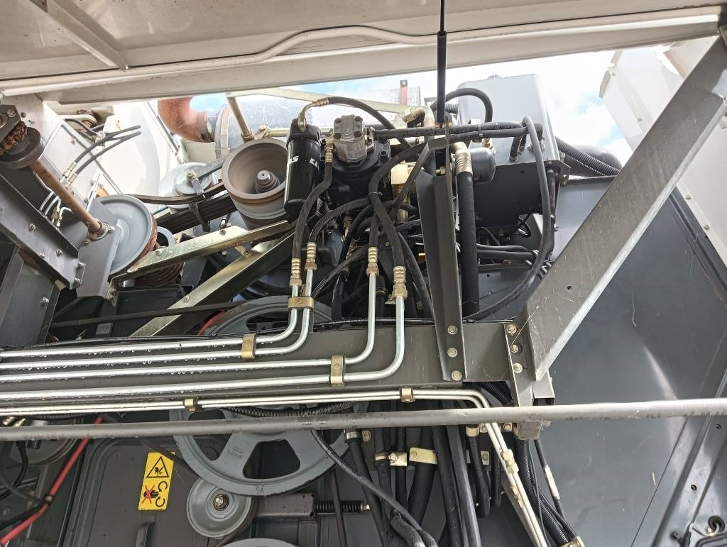 Cosechadora de granos Claas Lexion 470: foto 16