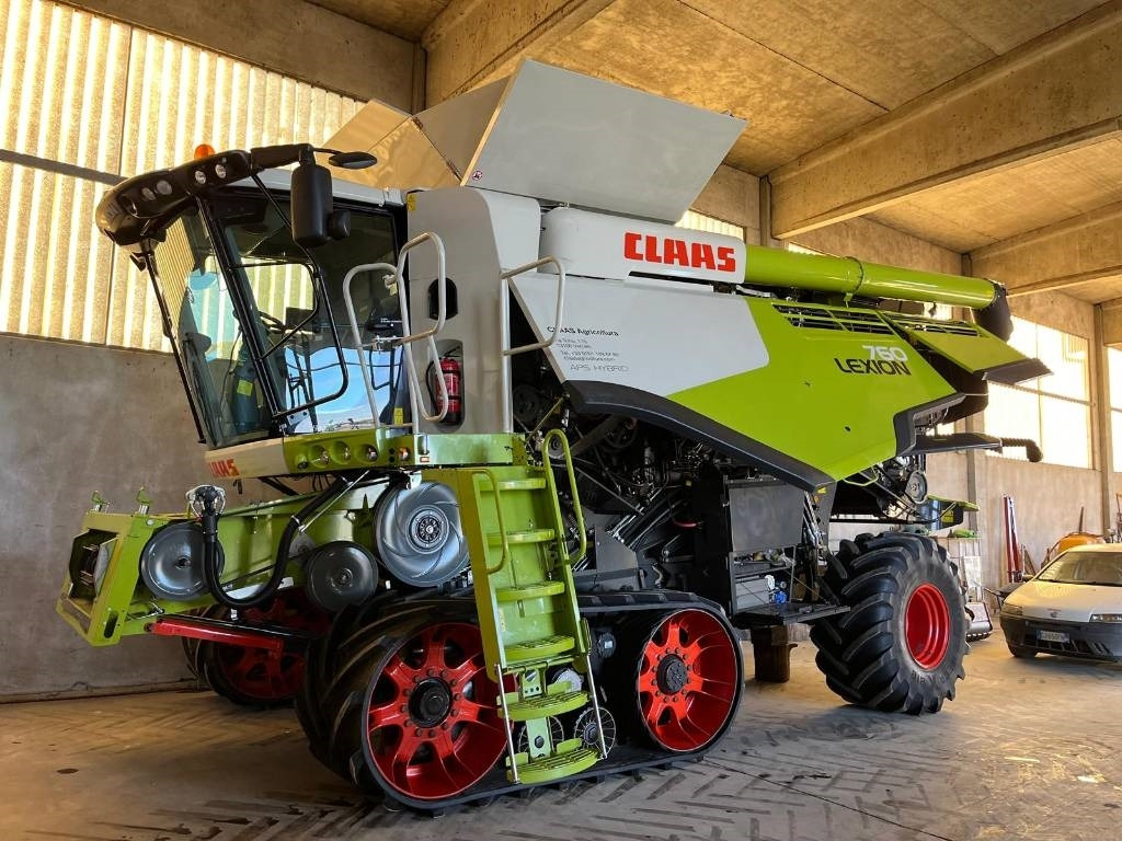 Claas Lexion 760 TT RISO - Cosechadora de granos: foto 1 Claas Lexion 760 TT RISO - Cosechadora de granos: foto 1