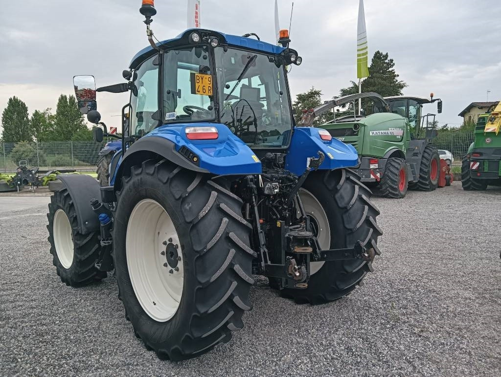 New Holland T 5.120 - Tractor: foto 5 New Holland T 5.120 - Tractor: foto 5