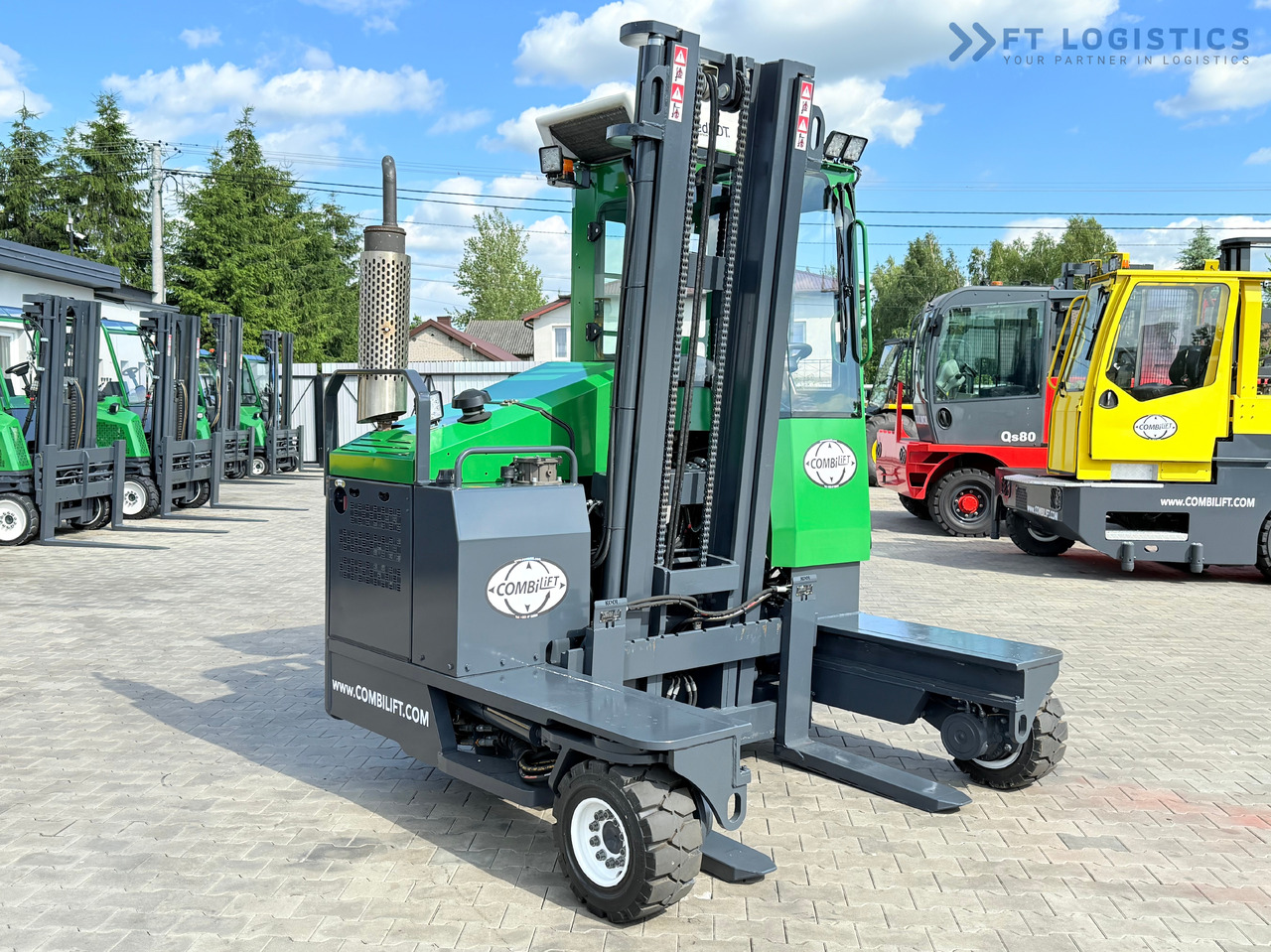 COMBILIFT C3500 / DUPLEX 4100MM / GAS / EXTENDABLE FORKS / CABIN / HEATING + AIR CONDITIONING / LIKE NEW - Carretilla de 4 vías: foto 5 COMBILIFT C3500 / DUPLEX 4100MM / GAS / EXTENDABLE FORKS / CABIN / HEATING + AIR CONDITIONING / LIKE NEW - Carretilla de 4 vías: foto 5