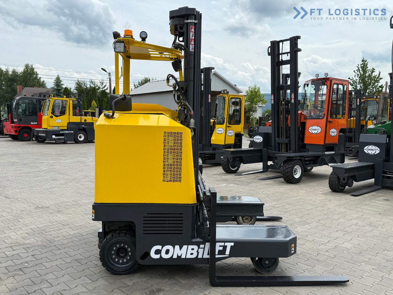 COMBILIFT MR / ELECTRIC / TRIPLEX – 6000MM / FULL FREE LIFT / WIDE POSITIONER / FORK SIDESHIFT / ONLY 1400 HOURS / LIKE NEW - Carretilla de 4 vías: foto 5 COMBILIFT MR / ELECTRIC / TRIPLEX – 6000MM / FULL FREE LIFT / WIDE POSITIONER / FORK SIDESHIFT / ONLY 1400 HOURS / LIKE NEW - Carretilla de 4 vías: foto 5