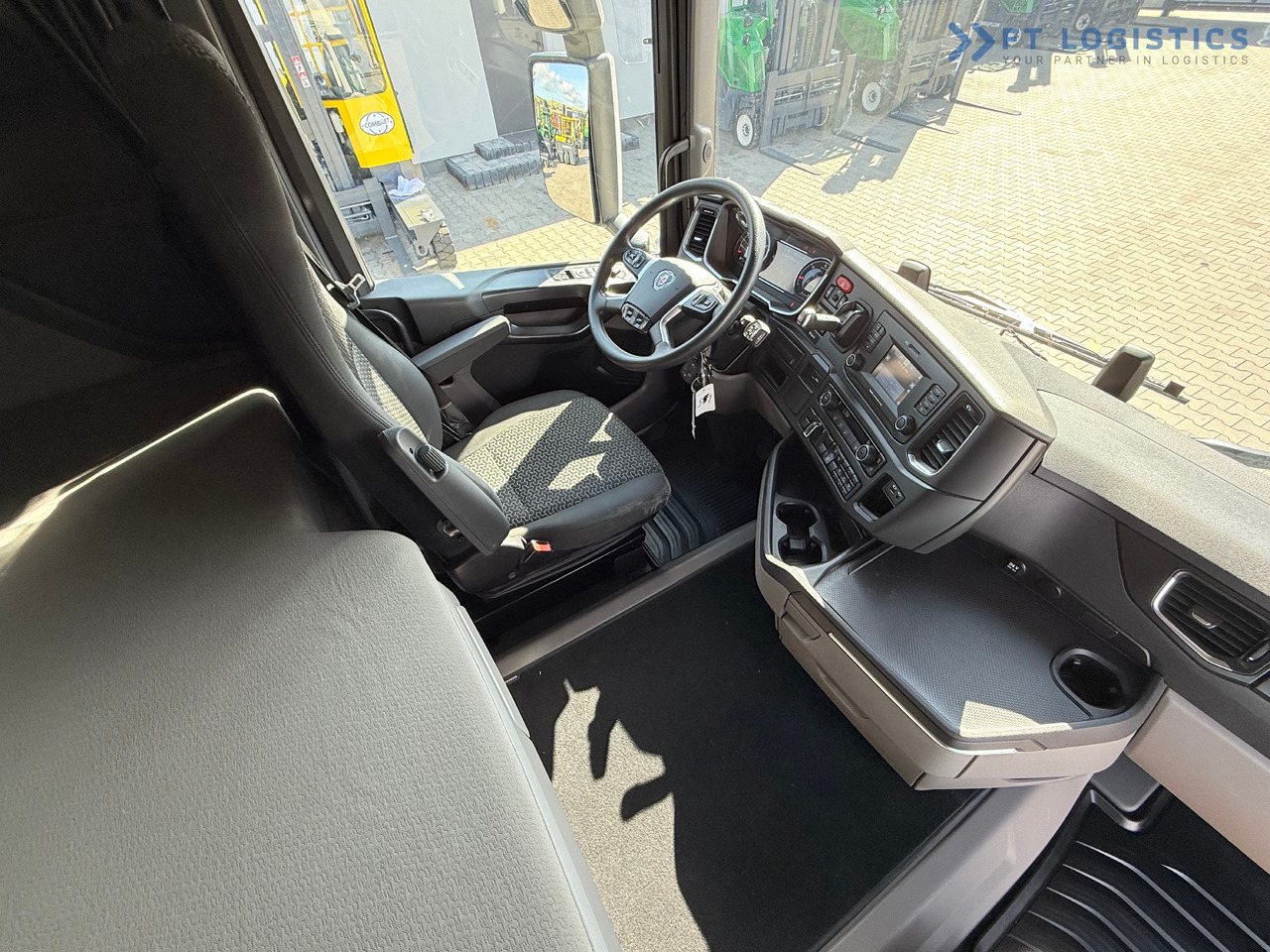 Cabeza tractora nuevo SCANIA Scania R500 2021 • 500HP • Excellent Condition • 550,000 KM • Retarder • Premium Seat • Parking Air Conditioning • Well-Maintained • Ready for Work!: foto 32