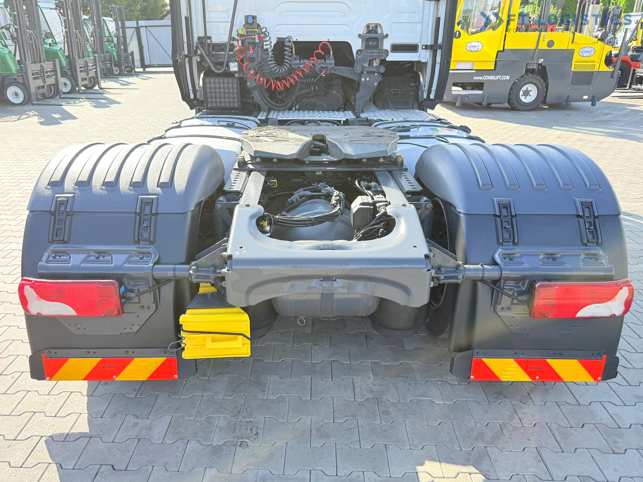 Cabeza tractora nuevo SCANIA Scania R500 2021 • 500HP • Excellent Condition • 550,000 KM • Retarder • Premium Seat • Parking Air Conditioning • Well-Maintained • Ready for Work!: foto 13