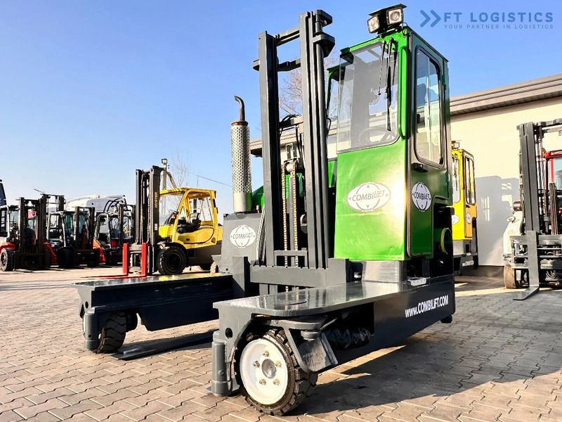 Combilift C3000 / DUPLEX / 4100MM / LPG / FREE LIFT / Like New C3000 / DUPLEX / 4100MM / LPG / FREE LIFT / Like New - Carretilla de 4 vías: foto 5 Combilift C3000 / DUPLEX / 4100MM / LPG / FREE LIFT / Like New C3000 / DUPLEX / 4100MM / LPG / FREE LIFT / Like New - Carretilla de 4 vías: foto 5