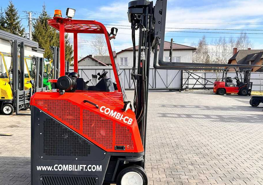 Carretilla de 4 vías Combilift C3000CB / LPG / TRIPLEX / 5500MM / FREE LIFT / SIDE SHIFT + FORK POSITIONER / LIKE NEW: foto 20