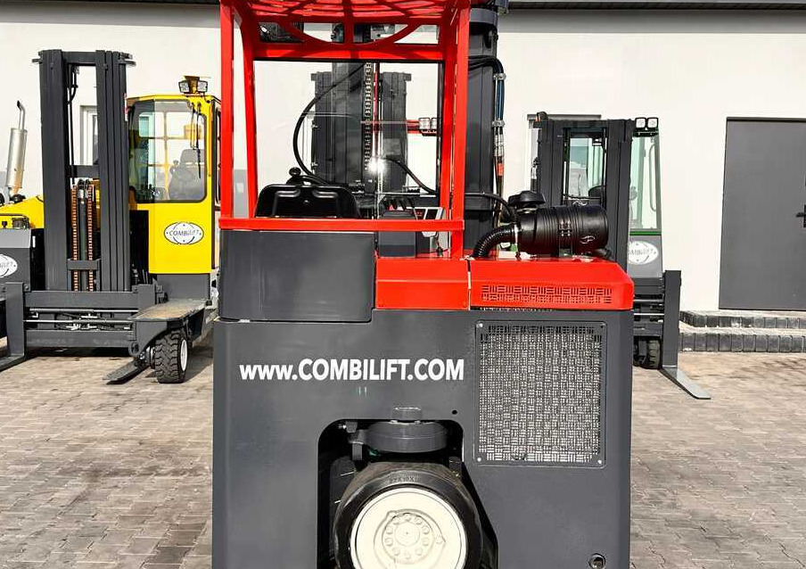 Carretilla de 4 vías Combilift C3000CB / LPG / TRIPLEX / 5500MM / FREE LIFT / SIDE SHIFT + FORK POSITIONER / LIKE NEW: foto 27