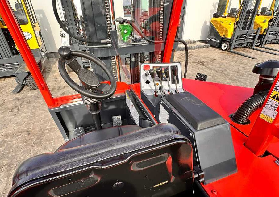 Carretilla de 4 vías Combilift C3000CB / LPG / TRIPLEX / 5500MM / FREE LIFT / SIDE SHIFT + FORK POSITIONER / LIKE NEW: foto 29