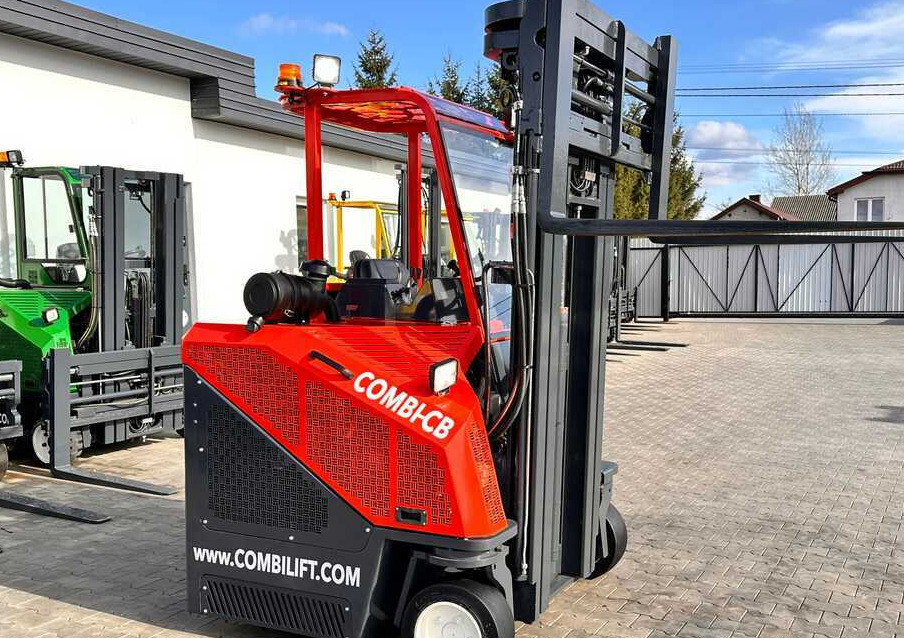Carretilla de 4 vías Combilift C3000CB / LPG / TRIPLEX / 5500MM / FREE LIFT / SIDE SHIFT + FORK POSITIONER / LIKE NEW: foto 19