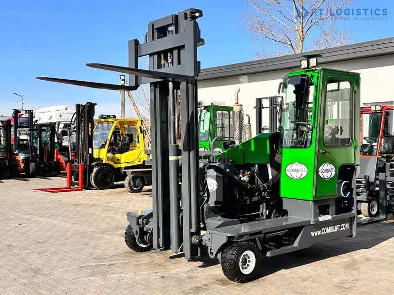 Combilift C4000 / LPG / DUPLEX / 4500MM / FREE LIFT / LIKE NEW C4000 / LPG / DUPLEX / 4500MM / FREE LIFT / LIKE NEW - Carretilla de 4 vías: foto 1 Combilift C4000 / LPG / DUPLEX / 4500MM / FREE LIFT / LIKE NEW C4000 / LPG / DUPLEX / 4500MM / FREE LIFT / LIKE NEW - Carretilla de 4 vías: foto 1