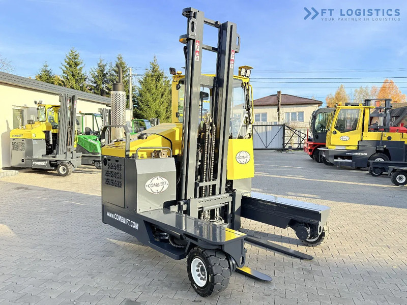 Combilift C4000 – LPG – DUPLEX 4600mm – FREE LIFT – SIDE SHIFT – EXCELLENT CONDITION Wide selection of four-way and side-loading forklifts - Carretilla de 4 vías: foto 4 Combilift C4000 – LPG – DUPLEX 4600mm – FREE LIFT – SIDE SHIFT – EXCELLENT CONDITION Wide selection of four-way and side-loading forklifts - Carretilla de 4 vías: foto 4