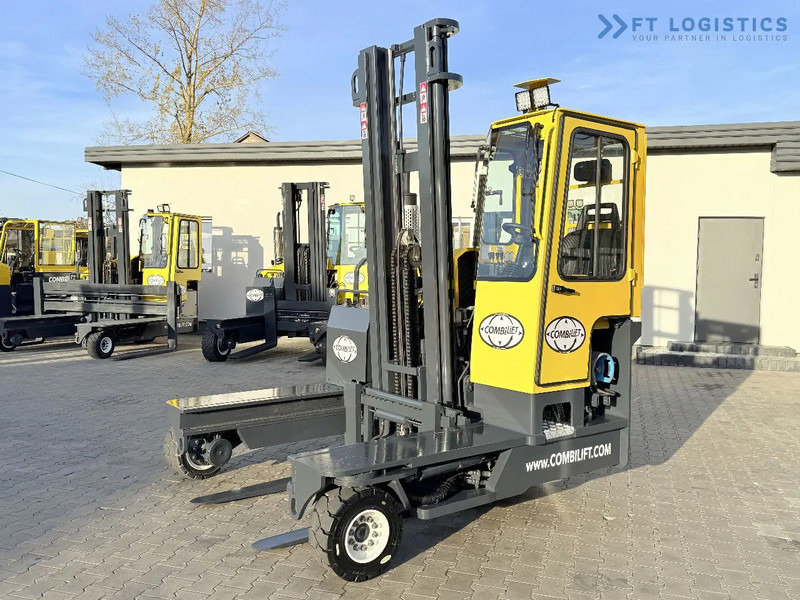 Combilift C4000 – LPG – DUPLEX 4600mm – FREE LIFT – SIDE SHIFT – EXCELLENT CONDITION Wide selection of four-way and side-loading forklifts - Carretilla de 4 vías: foto 2 Combilift C4000 – LPG – DUPLEX 4600mm – FREE LIFT – SIDE SHIFT – EXCELLENT CONDITION Wide selection of four-way and side-loading forklifts - Carretilla de 4 vías: foto 2