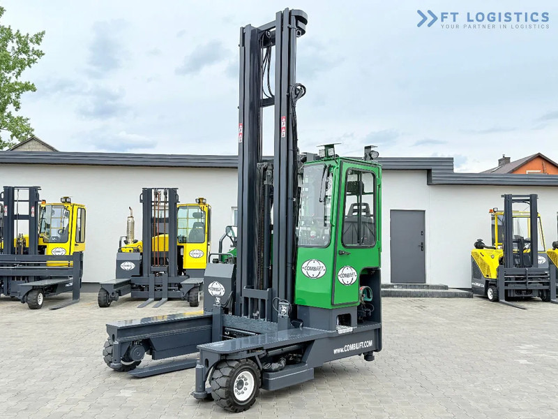 Combilift C4000 / TRIPLEX / 9300MM / FREE LIFT / POSITIONER / GAS / CABIN C4000 / TRIPLEX / 9300MM / FREE LIFT / POSITIONER / GAS / CABIN - Carretilla de 4 vías: foto 2 Combilift C4000 / TRIPLEX / 9300MM / FREE LIFT / POSITIONER / GAS / CABIN C4000 / TRIPLEX / 9300MM / FREE LIFT / POSITIONER / GAS / CABIN - Carretilla de 4 vías: foto 2