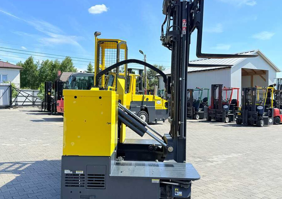 Carretilla de 4 vías Combilift C4000STE / TRIPLEX / 6850MM / FREE LIFT / ONLY 1,348 HOURS / FORK SIDESHIFT / EXCELLENT CONDITION: foto 27