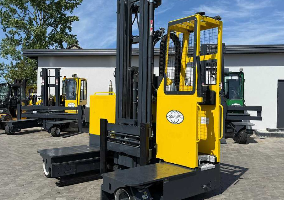Carretilla de 4 vías Combilift C4000STE / TRIPLEX / 6850MM / FREE LIFT / ONLY 1,348 HOURS / FORK SIDESHIFT / EXCELLENT CONDITION: foto 39
