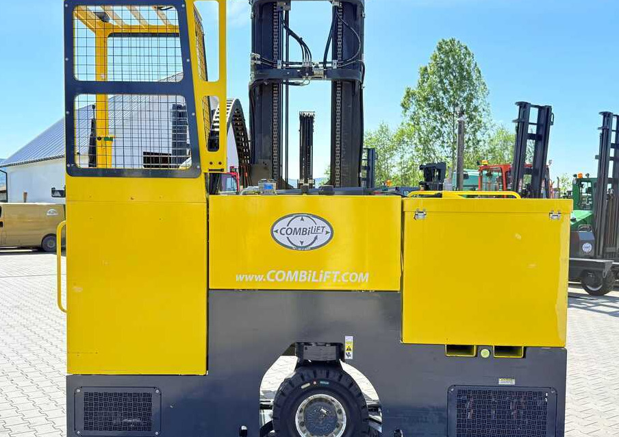 Carretilla de 4 vías Combilift C4000STE / TRIPLEX / 6850MM / FREE LIFT / ONLY 1,348 HOURS / FORK SIDESHIFT / EXCELLENT CONDITION: foto 22