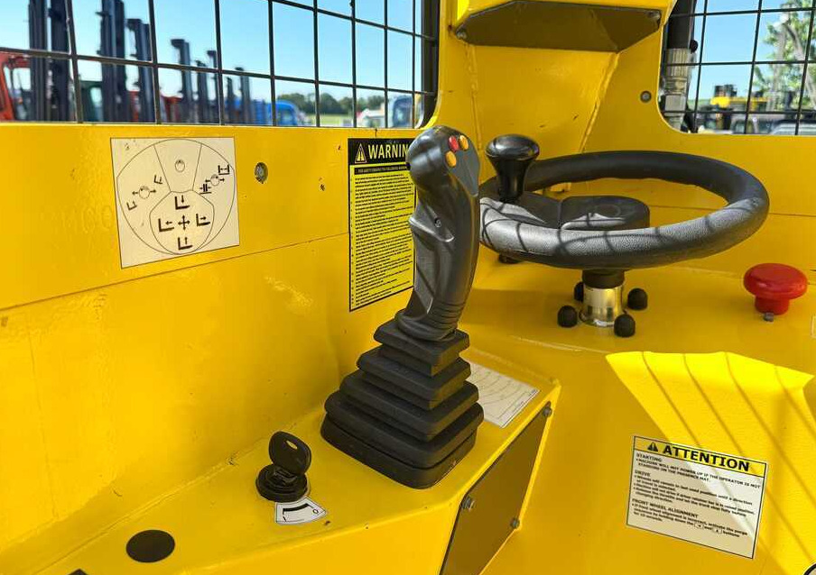 Carretilla de 4 vías Combilift C4000STE / TRIPLEX / 6850MM / FREE LIFT / ONLY 1,348 HOURS / FORK SIDESHIFT / EXCELLENT CONDITION: foto 14