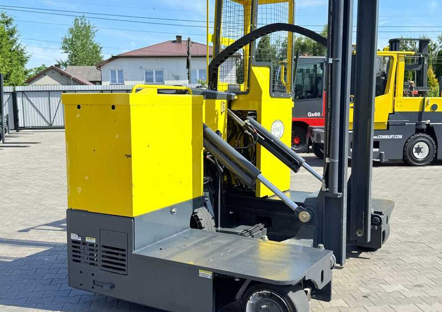 Carretilla de 4 vías Combilift C4000STE / TRIPLEX / 6850MM / FREE LIFT / ONLY 1,348 HOURS / FORK SIDESHIFT / EXCELLENT CONDITION: foto 36