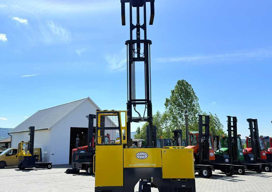 Carretilla de 4 vías Combilift C4000STE / TRIPLEX / 6850MM / FREE LIFT / ONLY 1,348 HOURS / FORK SIDESHIFT / EXCELLENT CONDITION: foto 38