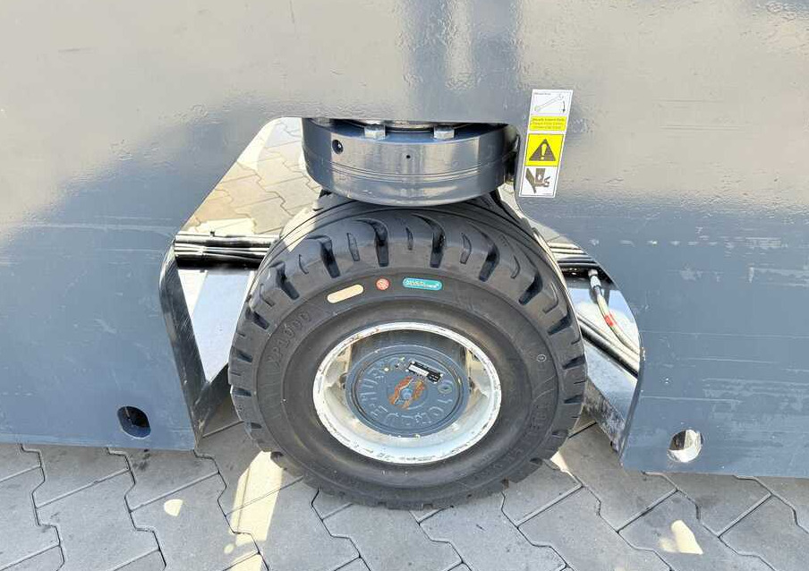 Carretilla de 4 vías Combilift C4000STE / TRIPLEX / 6850MM / FREE LIFT / ONLY 1,348 HOURS / FORK SIDESHIFT / EXCELLENT CONDITION: foto 21
