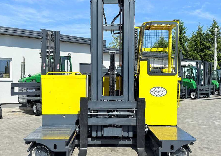 Carretilla de 4 vías Combilift C4000STE / TRIPLEX / 6850MM / FREE LIFT / ONLY 1,348 HOURS / FORK SIDESHIFT / EXCELLENT CONDITION: foto 7