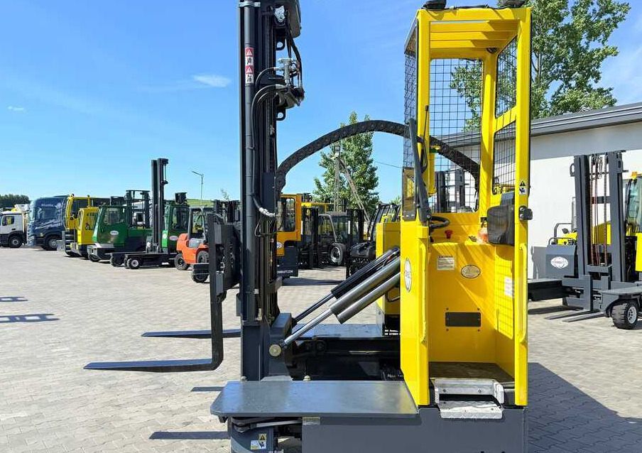 Carretilla de 4 vías Combilift C4000STE / TRIPLEX / 6850MM / FREE LIFT / ONLY 1,348 HOURS / FORK SIDESHIFT / EXCELLENT CONDITION: foto 49