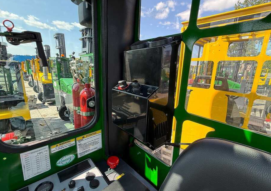 Carretilla de 4 vías Combilift C5000E / ELECTRIC / TRIPLEX 8300MM / FULL FREE LIFT / WIDE POSITIONER / FORK SIDESHIFT / BATTERY LIKE NEW: foto 13