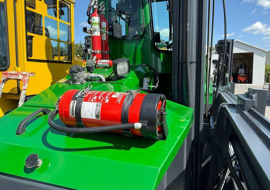 Carretilla de 4 vías Combilift C5000E / ELECTRIC / TRIPLEX 8300MM / FULL FREE LIFT / WIDE POSITIONER / FORK SIDESHIFT / BATTERY LIKE NEW: foto 6