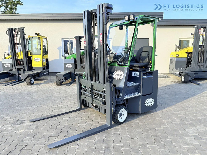 Combilift Combilift C2500CB / TRIPLEX / 5500MM / FREE LIFT / DIESEL / ONLY 3768 MTH / FORK POSITIONER / SIDE SHIFT / NEW TYRES / LIKE NEW - Carretilla de 4 vías: foto 1 Combilift Combilift C2500CB / TRIPLEX / 5500MM / FREE LIFT / DIESEL / ONLY 3768 MTH / FORK POSITIONER / SIDE SHIFT / NEW TYRES / LIKE NEW - Carretilla de 4 vías: foto 1