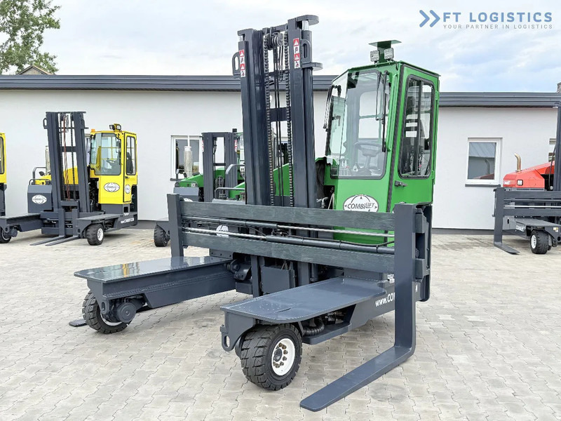 Combilift Combilift C4500 / DIESEL / DUPLEX 4000MM / WIDE FORK POSITIONER / HEATING / FULL CABIN / PERFECT CONDITION / Wide range of four- - Carretilla de 4 vías: foto 1 Combilift Combilift C4500 / DIESEL / DUPLEX 4000MM / WIDE FORK POSITIONER / HEATING / FULL CABIN / PERFECT CONDITION / Wide range of four- - Carretilla de 4 vías: foto 1