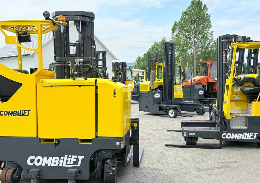 Carretilla de 4 vías Combilift MR / ELECTRIC / TRIPLEX – 6000MM / FULL FREE LIFT / WIDE POSITIONER / FORK SIDESHIFT / ONLY 1400 HOURS / LIKE NEW: foto 9