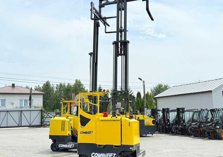 Carretilla de 4 vías Combilift MR / ELECTRIC / TRIPLEX – 6000MM / FULL FREE LIFT / WIDE POSITIONER / FORK SIDESHIFT / ONLY 1400 HOURS / LIKE NEW: foto 30