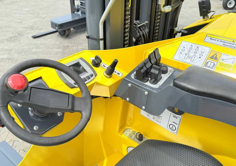 Carretilla de 4 vías Combilift MR / ELECTRIC / TRIPLEX – 6000MM / FULL FREE LIFT / WIDE POSITIONER / FORK SIDESHIFT / ONLY 1400 HOURS / LIKE NEW: foto 14