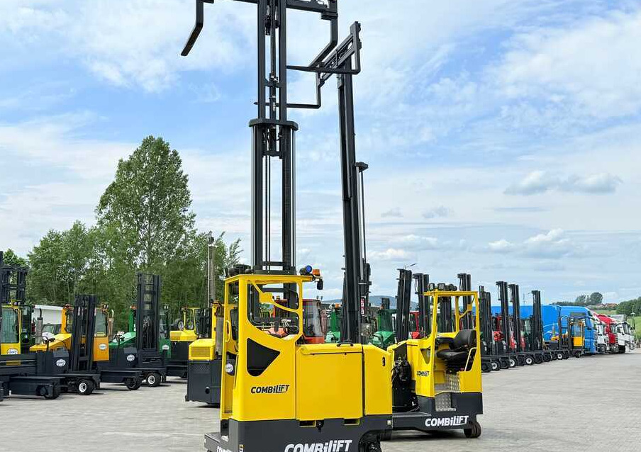 Carretilla de 4 vías Combilift MR / ELECTRIC / TRIPLEX – 6000MM / FULL FREE LIFT / WIDE POSITIONER / FORK SIDESHIFT / ONLY 1400 HOURS / LIKE NEW: foto 35