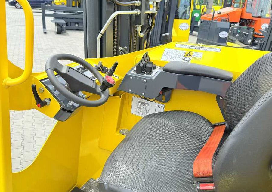Carretilla de 4 vías Combilift MR / ELECTRIC / TRIPLEX – 6000MM / FULL FREE LIFT / WIDE POSITIONER / FORK SIDESHIFT / ONLY 1400 HOURS / LIKE NEW: foto 17