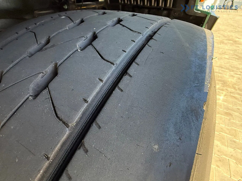 Camión lona MAN TGX 18.470 TGX 18.470 / 19 PALLETS / NEW MODEL / RETARDER / PERFECT CONDITION: foto 6 Camión lona MAN TGX 18.470 TGX 18.470 / 19 PALLETS / NEW MODEL / RETARDER / PERFECT CONDITION: foto 6