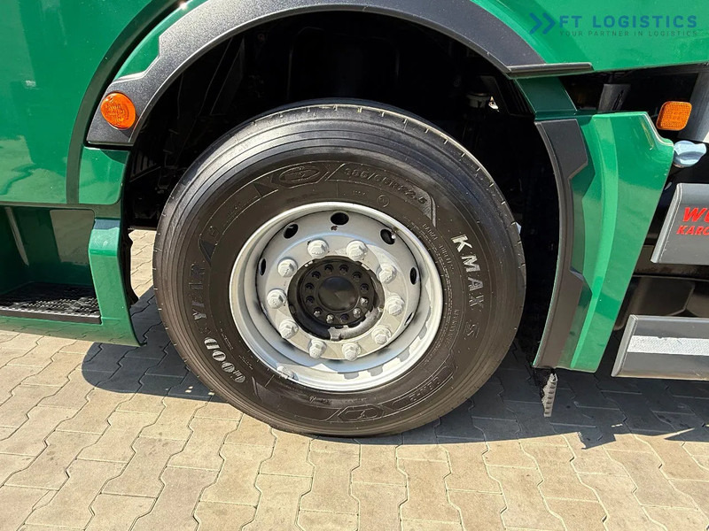 Camión lona MAN TGX 18.470 TGX 18.470 / 19 PALLETS / NEW MODEL / RETARDER / PERFECT CONDITION: foto 7 Camión lona MAN TGX 18.470 TGX 18.470 / 19 PALLETS / NEW MODEL / RETARDER / PERFECT CONDITION: foto 7