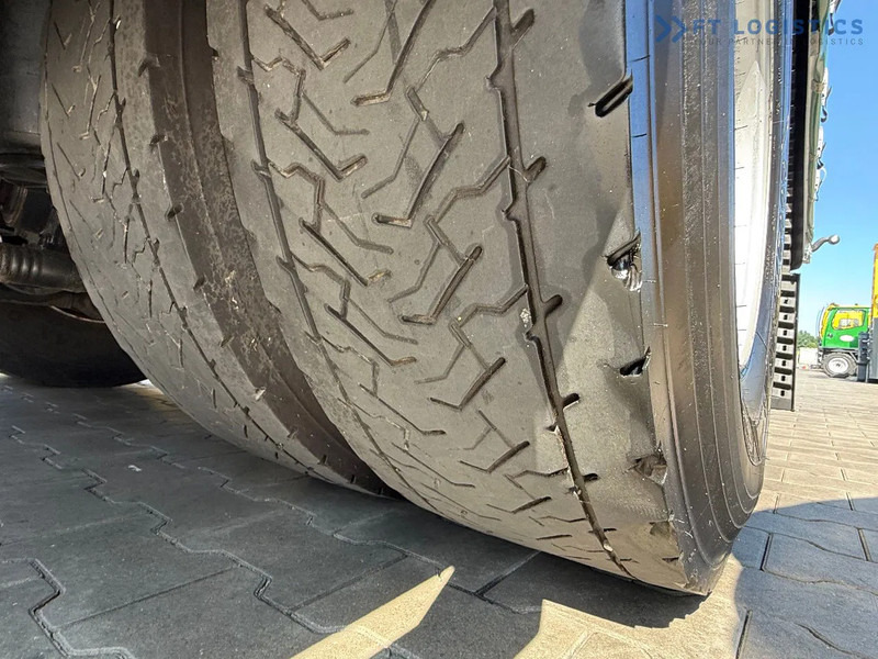 Camión lona MAN TGX 18.470 TGX 18.470 / 19 PALLETS / NEW MODEL / RETARDER / PERFECT CONDITION: foto 9 Camión lona MAN TGX 18.470 TGX 18.470 / 19 PALLETS / NEW MODEL / RETARDER / PERFECT CONDITION: foto 9