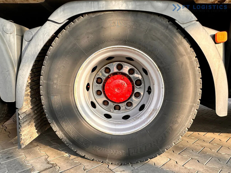 Camión grúa MAN TGX 26.480 Ciężarówka burtowa MAN TGX 26.480 6X2 / PALFINGER PK9002-EH B Crane / 80% Michelin: foto 14 Camión grúa MAN TGX 26.480 Ciężarówka burtowa MAN TGX 26.480 6X2 / PALFINGER PK9002-EH B Crane / 80% Michelin: foto 14