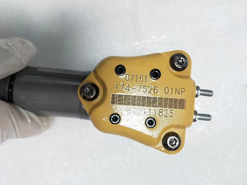 CATERPILLAR 1747526 - Inyector para Excavadora: foto 3 CATERPILLAR 1747526 - Inyector para Excavadora: foto 3