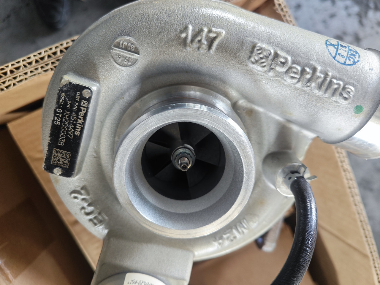 CATERPILLAR 482-0233 - Turbocompresor para Excavadora: foto 1 CATERPILLAR 482-0233 - Turbocompresor para Excavadora: foto 1