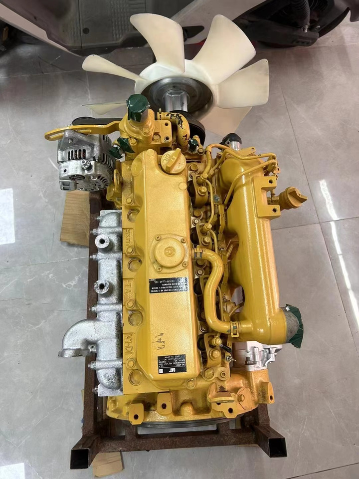 CATERPILLAR C2.4 - Motor para Excavadora de cadenas: foto 2 CATERPILLAR C2.4 - Motor para Excavadora de cadenas: foto 2