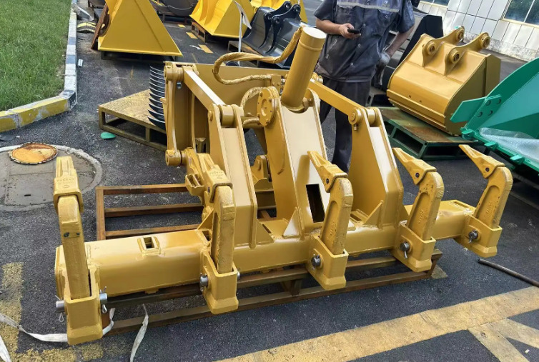 CATERPILLAR - Escarificador para Grader: foto 4 CATERPILLAR - Escarificador para Grader: foto 4