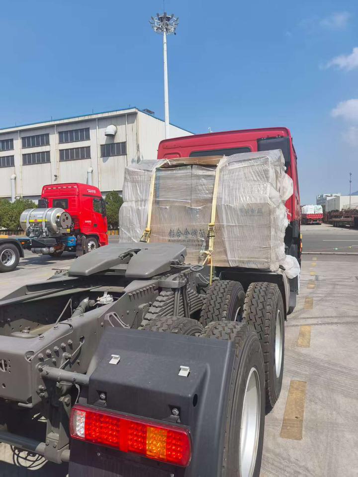 Howo 430 - Cabeza tractora: foto 4 Howo 430 - Cabeza tractora: foto 4