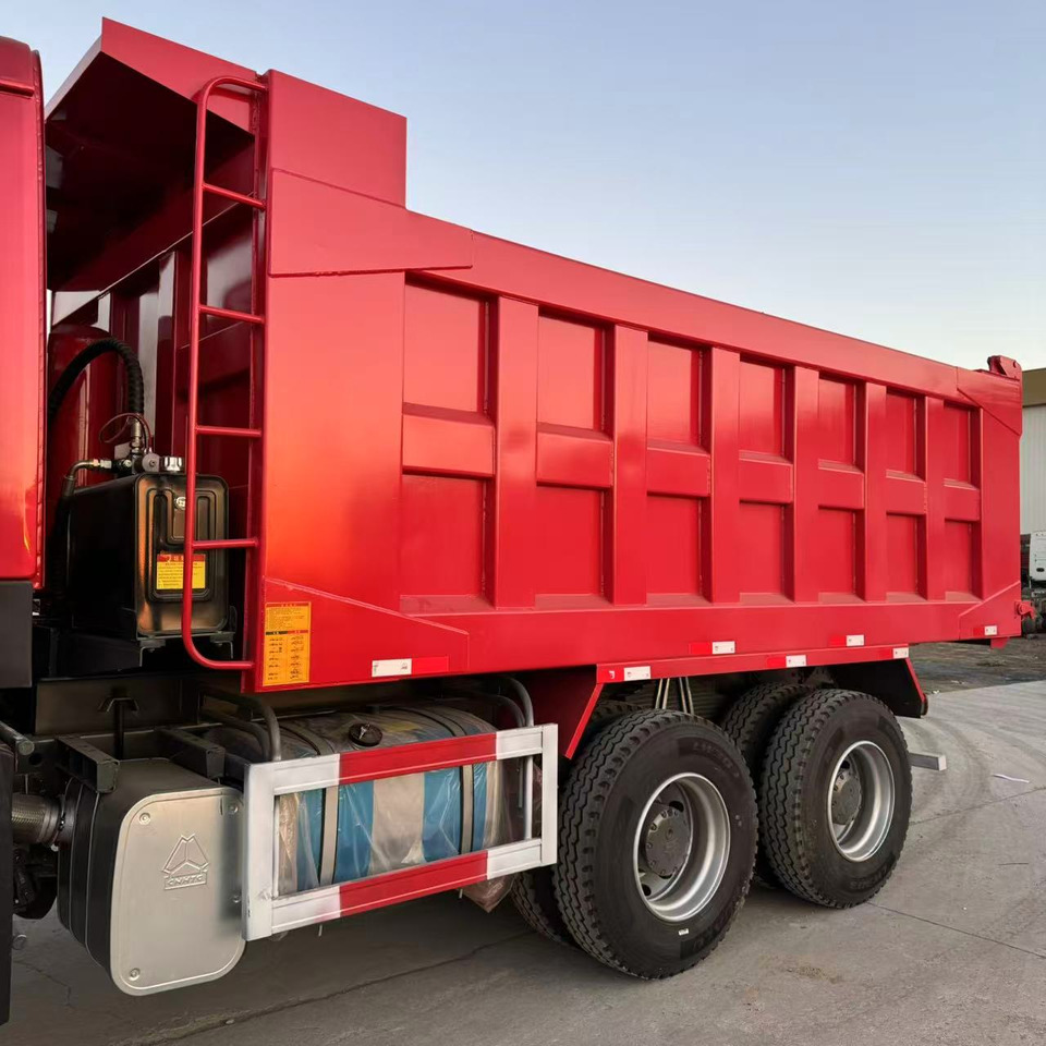 HOWO 371 6*4 - Camión volquete: foto 3 HOWO 371 6*4 - Camión volquete: foto 3