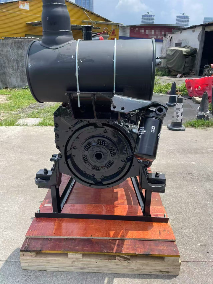 KOMATSU 6D107E-1 - Motor para Excavadora: foto 2 KOMATSU 6D107E-1 - Motor para Excavadora: foto 2