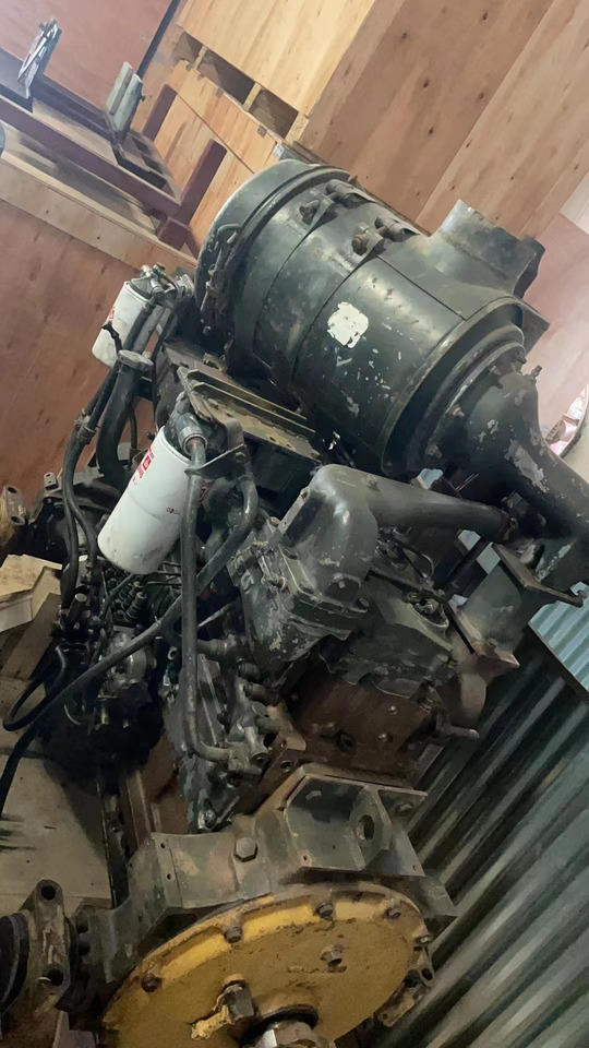 KOMATSU 6D125E-2 - Motor para Bulldozer: foto 1 KOMATSU 6D125E-2 - Motor para Bulldozer: foto 1