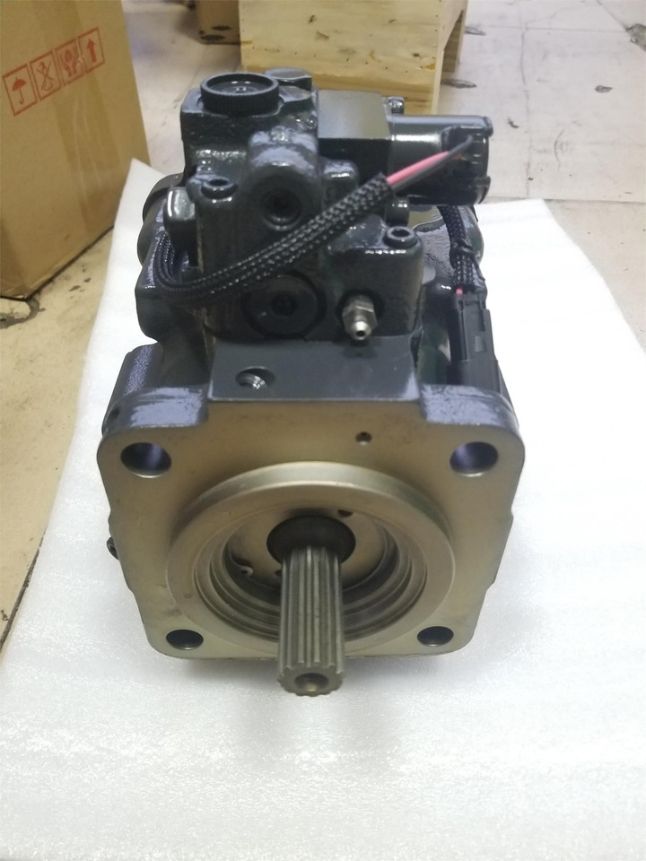 KOMATSU 708-1S-00241 - Bomba hidráulica para Excavadora: foto 1 KOMATSU 708-1S-00241 - Bomba hidráulica para Excavadora: foto 1